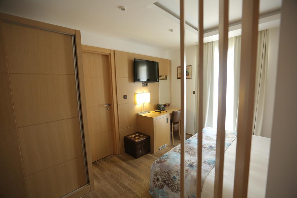 פורץ Boutique Hotel Mauro מראה חיצוני תמונה