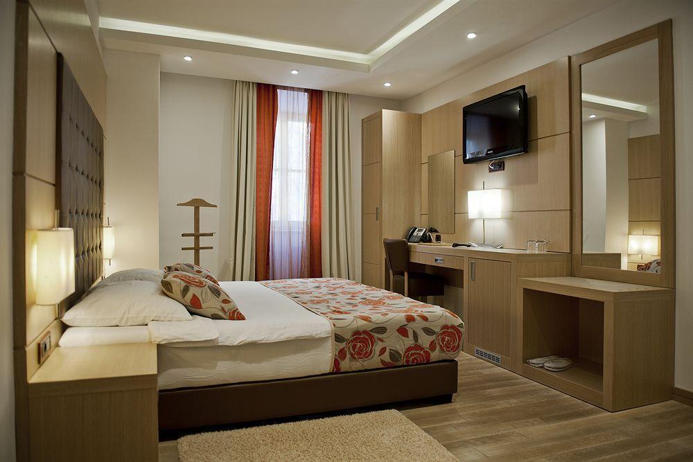 פורץ Boutique Hotel Mauro מראה חיצוני תמונה